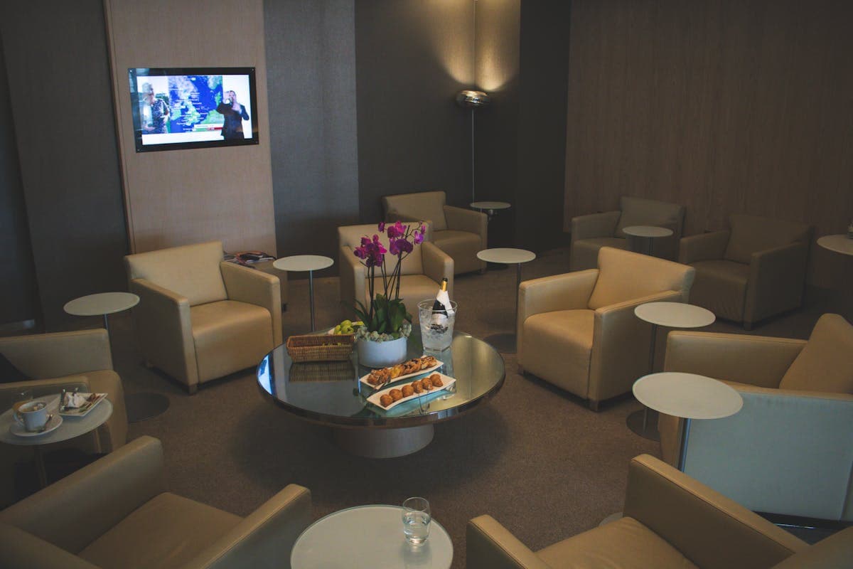 Airport VIP fast track Corsica